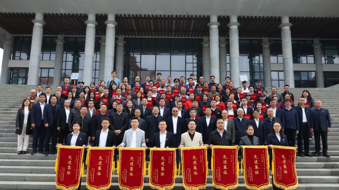 稳中求进守初心，提质增效开新局——后勤集团召开2025年度职工代表大会暨工作总结大会